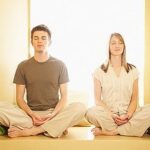 Pareja meditando2