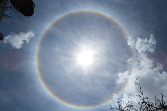 Arcoíris alrededor del sol, hoy 21 de Mayo.